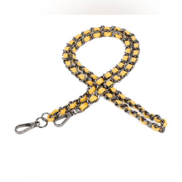 Lug Banana Yellow Bundle Volley Zip Pouch & Chain Strap Matte Luxe NWT - Picture 4 of 13